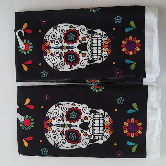 Day of the Dead Kitchen Towels Set of 2 Sugar Skulls White Black Hand Halloween - Picture 3 of 5